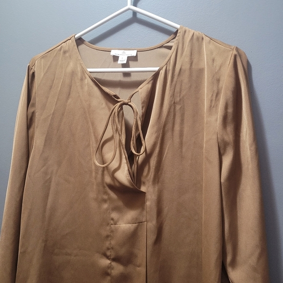 Camber & Grace Tan Blouse Size L - Picture 5 of 7